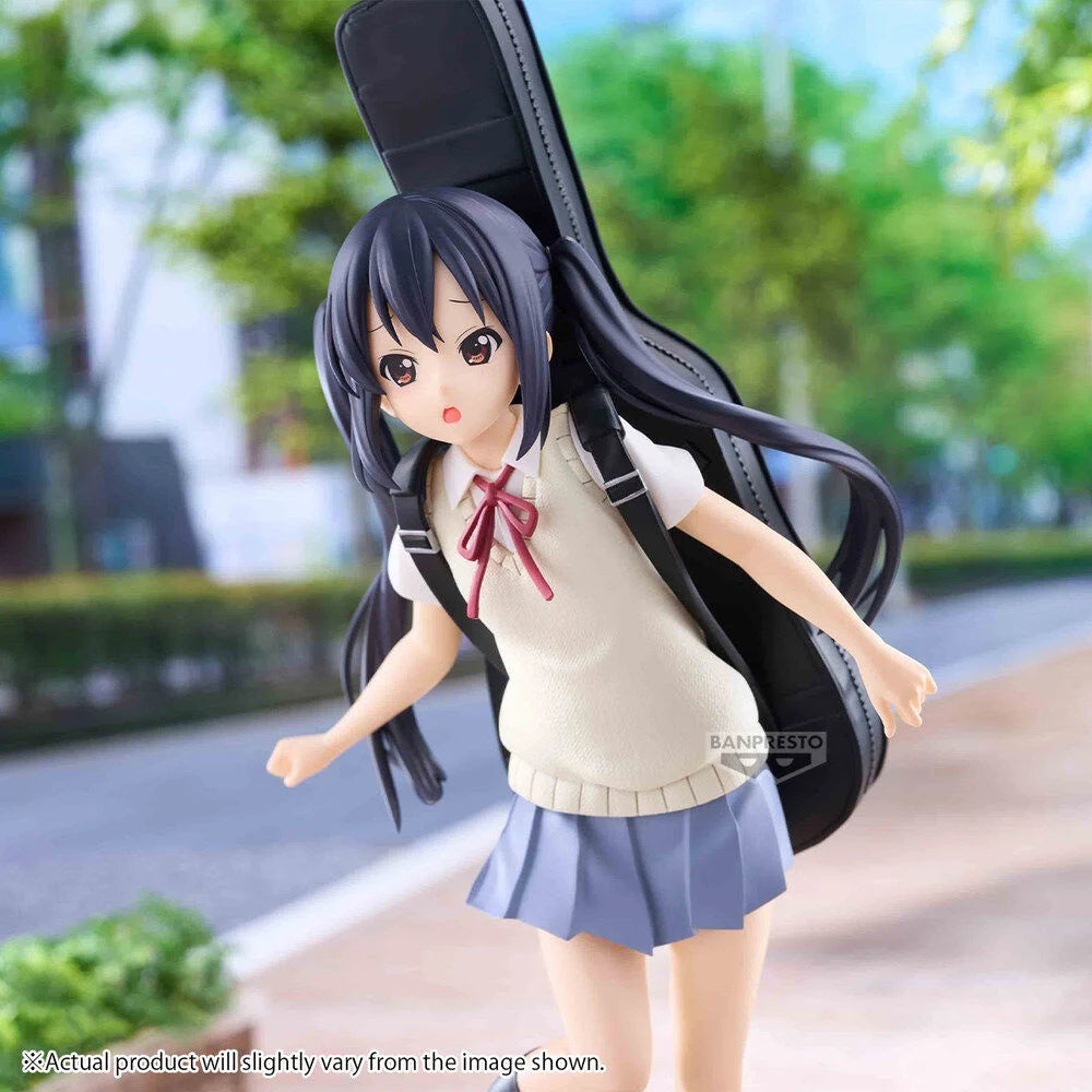 K-ON!! – Figurine Azusa Nakano SQ Figure 24 cm – Banpresto