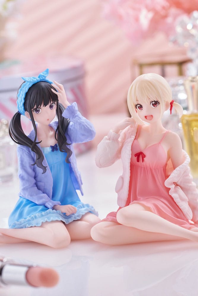 Lycoris Recoil statuette PVC Desktop Cute Figure Chisato Nishikigi Roomwear Ver
